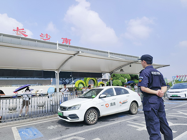 網約車隊員執(zhí)勤風采