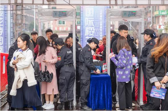 長(zhǎng)沙紅光保安服務(wù)有限公司,長(zhǎng)沙安保服務(wù),長(zhǎng)沙安全服務(wù),長(zhǎng)沙非武裝押運(yùn),勞務(wù)派遣服務(wù) 長(zhǎng)沙紅光保安服務(wù)有限公司,長(zhǎng)沙安保服務(wù),長(zhǎng)沙安全服務(wù),長(zhǎng)沙非武裝押運(yùn),勞務(wù)派遣服務(wù)