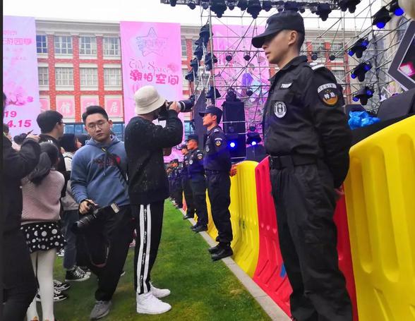 長(zhǎng)沙紅光保安服務(wù)有限公司,長(zhǎng)沙安保服務(wù),長(zhǎng)沙安全服務(wù),長(zhǎng)沙非武裝押運(yùn),勞務(wù)派遣服務(wù) 長(zhǎng)沙紅光保安服務(wù)有限公司,長(zhǎng)沙安保服務(wù),長(zhǎng)沙安全服務(wù),長(zhǎng)沙非武裝押運(yùn),勞務(wù)派遣服務(wù)