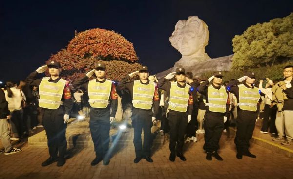 長(zhǎng)沙紅光保安服務(wù)有限公司,長(zhǎng)沙安保服務(wù),長(zhǎng)沙安全服務(wù),長(zhǎng)沙非武裝押運(yùn),勞務(wù)派遣服務(wù) 長(zhǎng)沙紅光保安服務(wù)有限公司,長(zhǎng)沙安保服務(wù),長(zhǎng)沙安全服務(wù),長(zhǎng)沙非武裝押運(yùn),勞務(wù)派遣服務(wù)