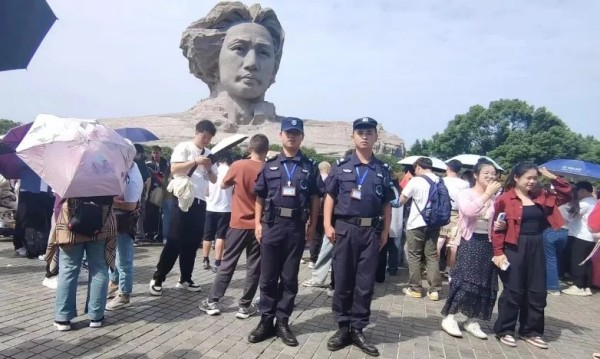 長沙紅光保安服務(wù)有限公司,長沙安保服務(wù),長沙安全服務(wù),長沙非武裝押運(yùn),勞務(wù)派遣服務(wù)