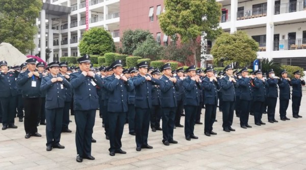 長(zhǎng)沙紅光保安服務(wù)有限公司,長(zhǎng)沙安保服務(wù),長(zhǎng)沙安全服務(wù),長(zhǎng)沙非武裝押運(yùn),勞務(wù)派遣服務(wù)