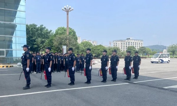 長沙紅光保安服務(wù)有限公司,長沙安保服務(wù),長沙安全服務(wù),長沙非武裝押運(yùn),勞務(wù)派遣服務(wù)